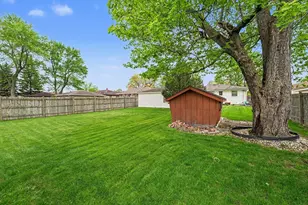 7845 Van Buren Ave, Munster, IN 46321 - Photo 37