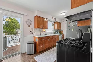 7845 Van Buren Ave, Munster, IN 46321 - Photo 9