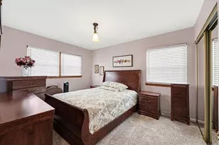 7845 Van Buren Ave, Munster, IN 46321 - Photo 17