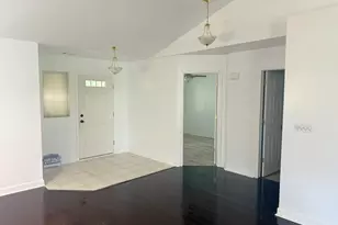 6289 Grosbeak Ct, Hobart, IN 46342 - Photo 3