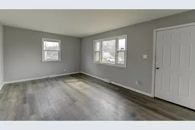 837 Spruce Street, Hammond, IN 46324 - Photo 3