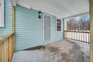 4656 Jefferson Pl, Gary, IN 46408 - Photo 25