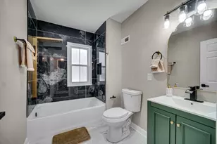 4656 Jefferson Pl, Gary, IN 46408 - Photo 17