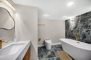 4656 Jefferson Pl, Gary, IN 46408 - Photo 13