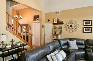 12617 Pennsylvania Pl, Crown Point, IN 46307 - Photo 9