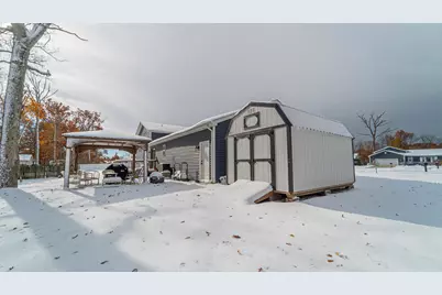 695 Cross Meadows Drive, Valparaiso, IN 46385 - Photo 31