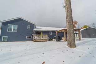 695 Cross Meadows Dr, Valparaiso, IN 46385 - Photo 25