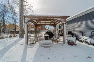 695 Cross Meadows Dr, Valparaiso, IN 46385 - Photo 29