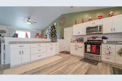 695 Cross Meadows Drive, Valparaiso, IN 46385 - Photo 5