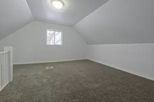 301 N Starke St, Hamlet, IN 46532 - Photo 9