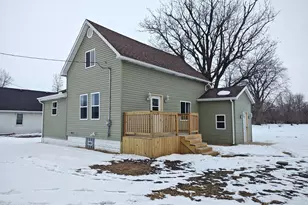 301 N Starke St, Hamlet, IN 46532 - Photo 1