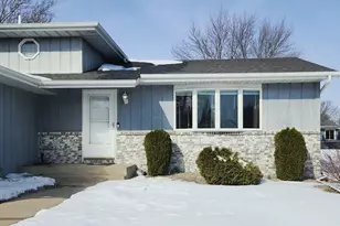 3093 Fairhaven Cir, Crown Point, IN 46307 - Photo 5