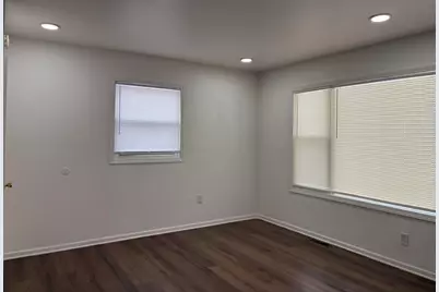 2221 Garfield Street, Gary, IN 46404 - Photo 5