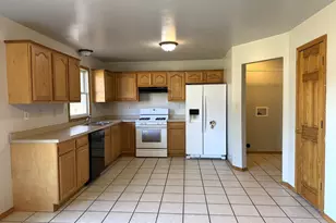 9103 Estates Dr, Demotte, IN 46310 - Photo 17