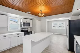 1803 N Indiana St, Griffith, IN 46319 - Photo 13