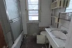 6927 Delaware St, Merrillville, IN 46410 - Photo 7