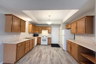 1239 Fox Hollow Dr, Chesterton, IN 46304 - Photo 9