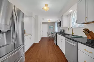 622 E 54th Ave, Merrillville, IN 46410 - Photo 9