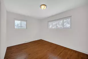 622 E 54th Ave, Merrillville, IN 46410 - Photo 13