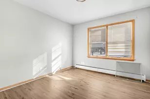 6860 Delaware St, Merrillville, IN 46410 - Photo 13