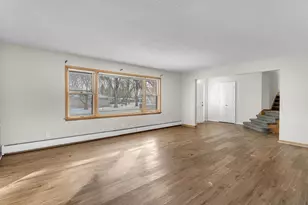 6860 Delaware St, Merrillville, IN 46410 - Photo 7