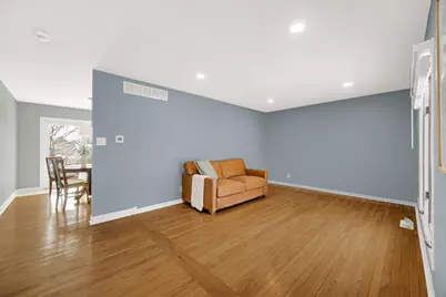 1515 W 94th Avenue, Crown Point, IN 46307 - Photo 7