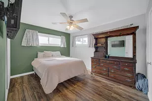 7742 Catalpa Ave, Hammond, IN 46324 - Photo 13