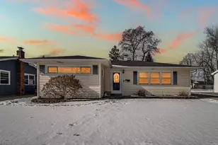 7742 Catalpa Ave, Hammond, IN 46324 - Photo 3