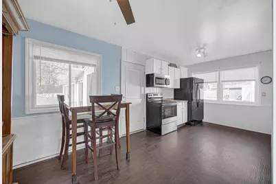 7742 Catalpa Avenue, Hammond, IN 46324 - Photo 9