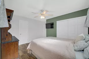 7742 Catalpa Ave, Hammond, IN 46324 - Photo 15