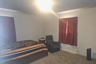 1241 W 56th Ave, Merrillville, IN 46410 - Photo 5