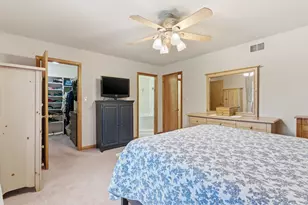 713 N Robin Ct, Griffith, IN 46319 - Photo 21