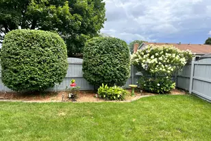 713 N Robin Ct, Griffith, IN 46319 - Photo 29