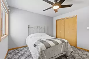 713 N Robin Ct, Griffith, IN 46319 - Photo 23