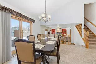 713 N Robin Ct, Griffith, IN 46319 - Photo 7