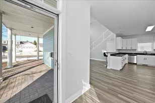 5951 S Dune Harbor Dr, Portage, IN 46368 - Photo 11