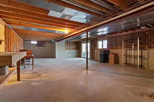 1128 Country Club Dr, Crown Point, IN 46307 - Photo 35