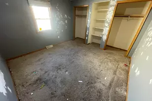 332 Maple St, Crown Point, IN 46307 - Photo 17