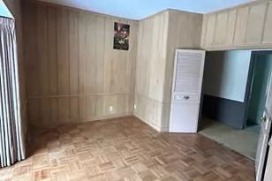 2001 W 64th Pl, Merrillville, IN 46410 - Photo 23