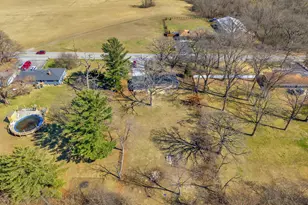 15808 Hendricks St, Lowell, IN 46356 - Photo 5