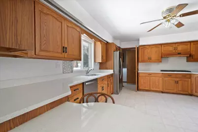 285 N 600 W, Valparaiso, IN 46385 - Photo 3