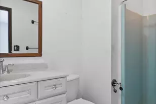 285 N 600 W, Valparaiso, IN 46385 - Photo 13