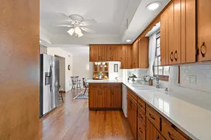 8423 Harrison Ave, Munster, IN 46321 - Photo 17