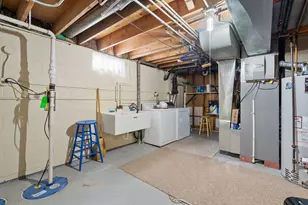 8423 Harrison Ave, Munster, IN 46321 - Photo 29