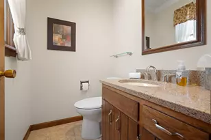 8423 Harrison Ave, Munster, IN 46321 - Photo 23