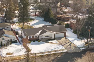 8423 Harrison Ave, Munster, IN 46321 - Photo 3