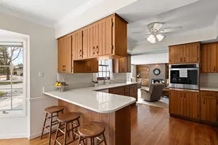 8423 Harrison Ave, Munster, IN 46321 - Photo 13