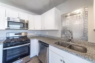 215 Crestwood Dr, Michigan City, IN 46360 - Photo 11