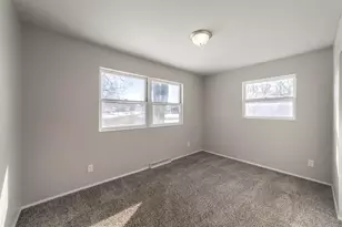 215 Crestwood Dr, Michigan City, IN 46360 - Photo 9