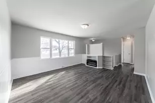 215 Crestwood Dr, Michigan City, IN 46360 - Photo 7